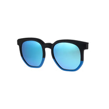 Load image into Gallery viewer, Indii Kids Eyewear IN50 solar clip in Black/Blue
