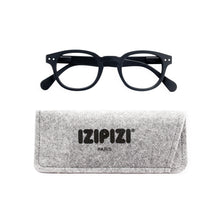 Load image into Gallery viewer, Izipizi Reading Glasses C in Black with Grey Felt Carrying Case
