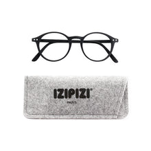 Load image into Gallery viewer, Izipizi Reading Glasses D in Black with Grey Felt Carrying Case
